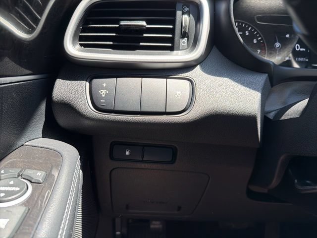 Used 2016 Kia Sorento AWD image 14
