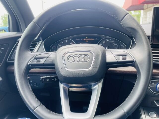 Used 2023 Audi Q5 2.0T Premium w/ Convenience Package AWD/4WD image 21