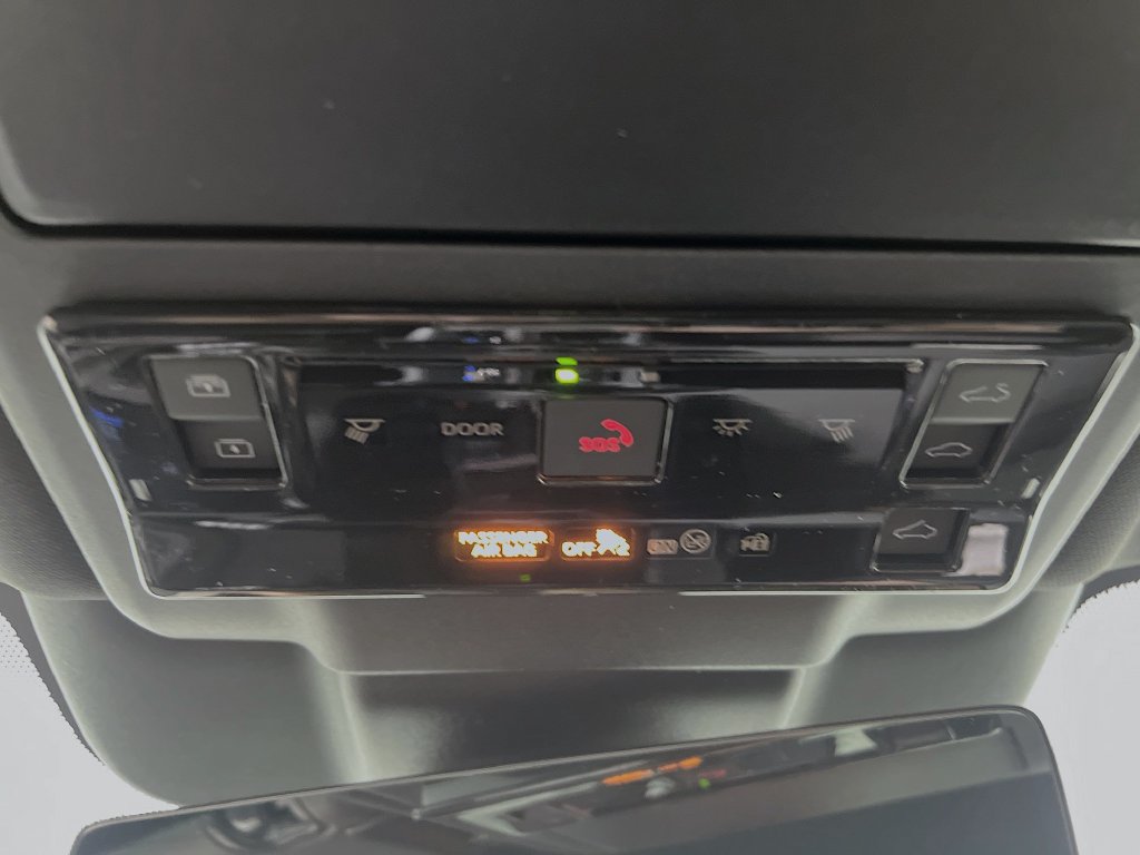 New 2026 Toyota RAV4 XSE w/ Panoramic Sun Roof Package AWD/4WD image 18