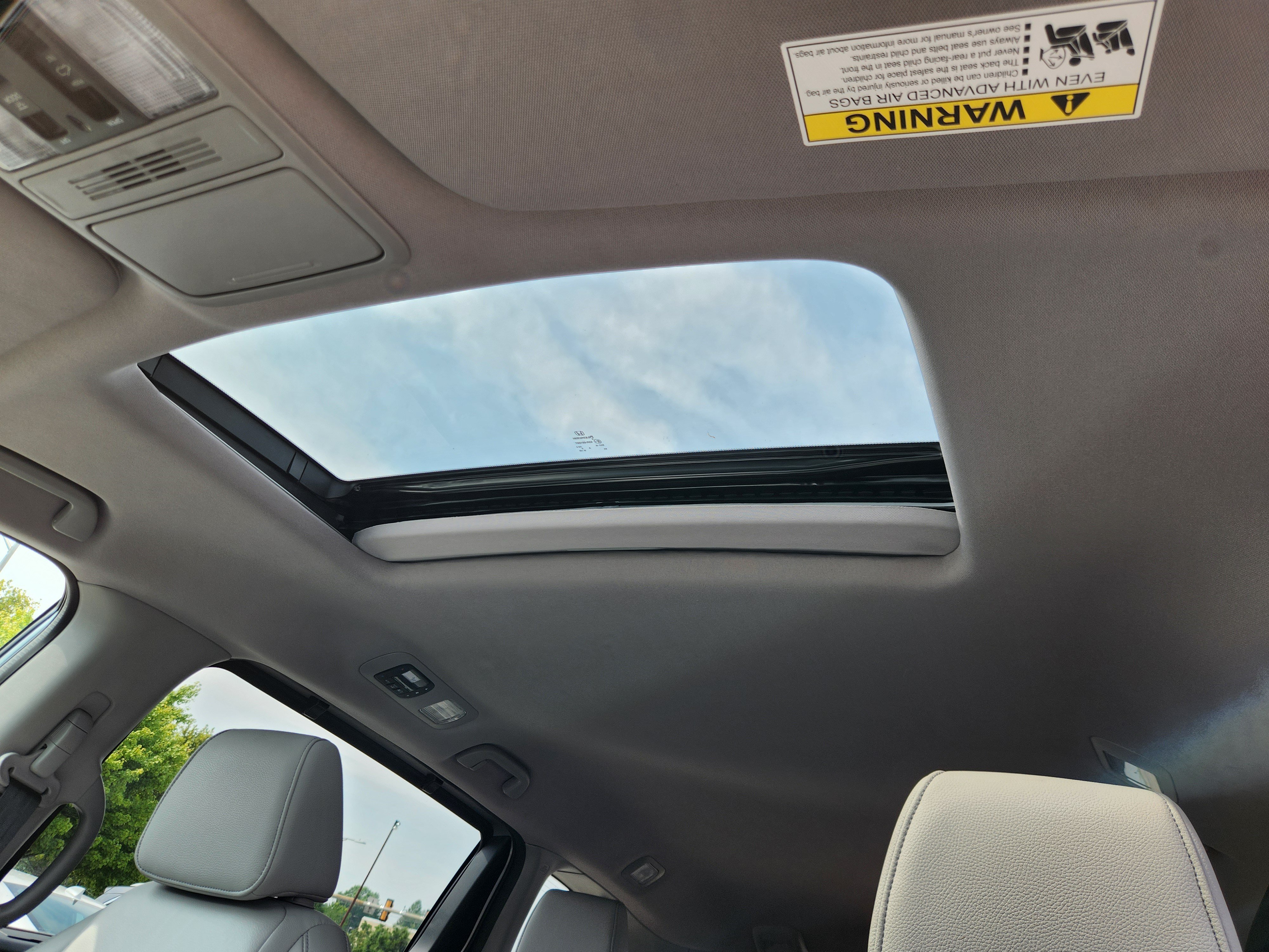 Certified 2024 Honda Odyssey EX-L image 12