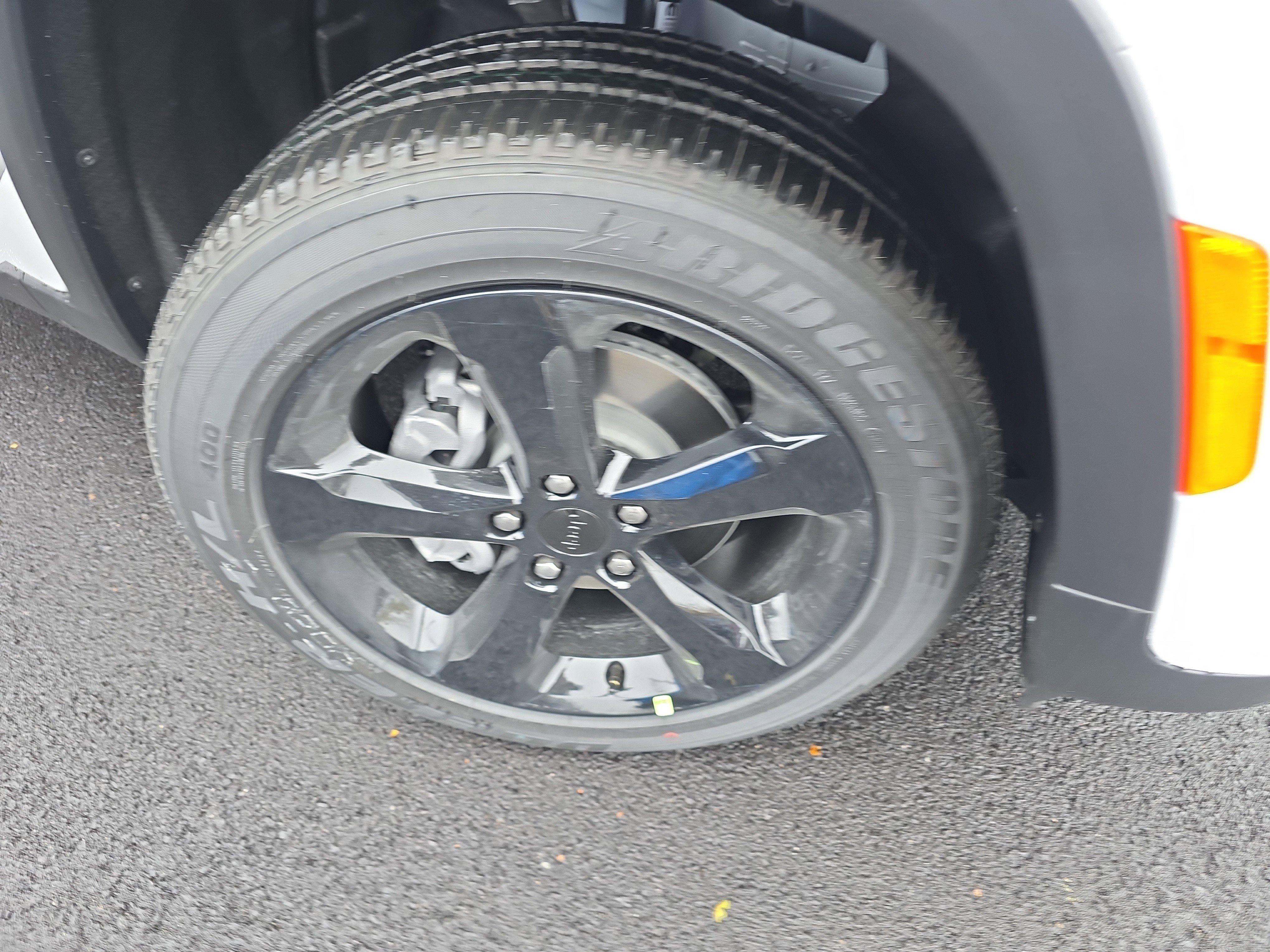 New 2025 Jeep Grand Cherokee Altitude image 26