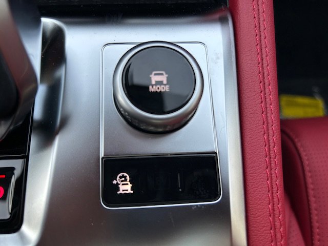 New 2025 Jaguar F-PACE R-Dynamic S image 26