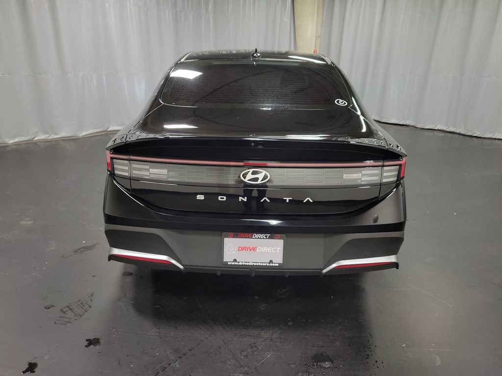 Used 2025 Hyundai Sonata SE FWD image 7