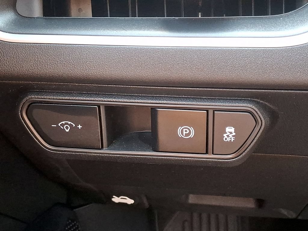 Used 2025 Kia K4 FWD image 26