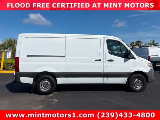 Used 2019 Freightliner Sprinter 2500 RWD image 11