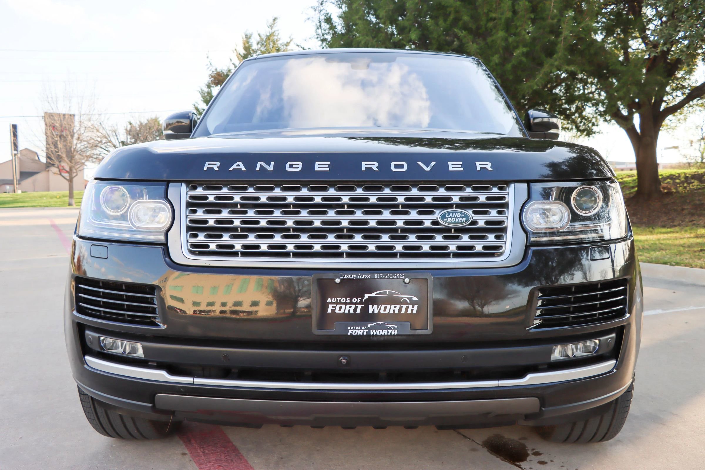 Used 2016 Land Rover Range Rover Supercharged image 2