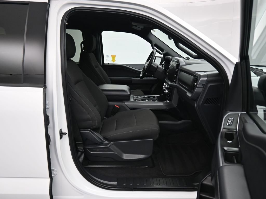 Used 2025 Ford F150 XLT w/ Equipment Group 301A Standard AWD/4WD image 43