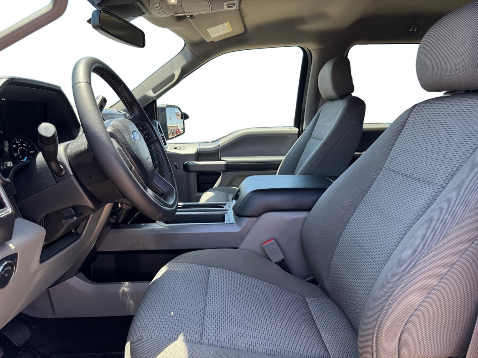 Used 2019 Ford F150 XLT w/ Equipment Group 302A Luxury AWD/4WD image 10