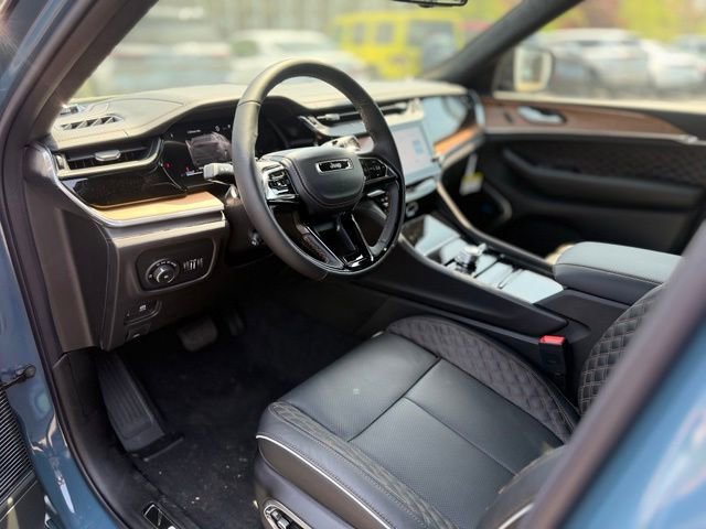 New 2026 Jeep Grand Cherokee Summit AWD/4WD image 13
