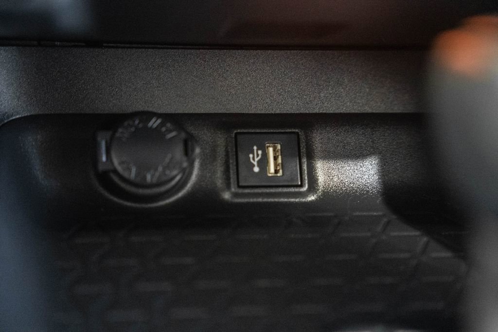 Used 2023 Toyota RAV4 XLE FWD image 22