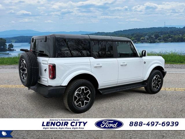 Used 2025 Ford Bronco Outer Banks image 3