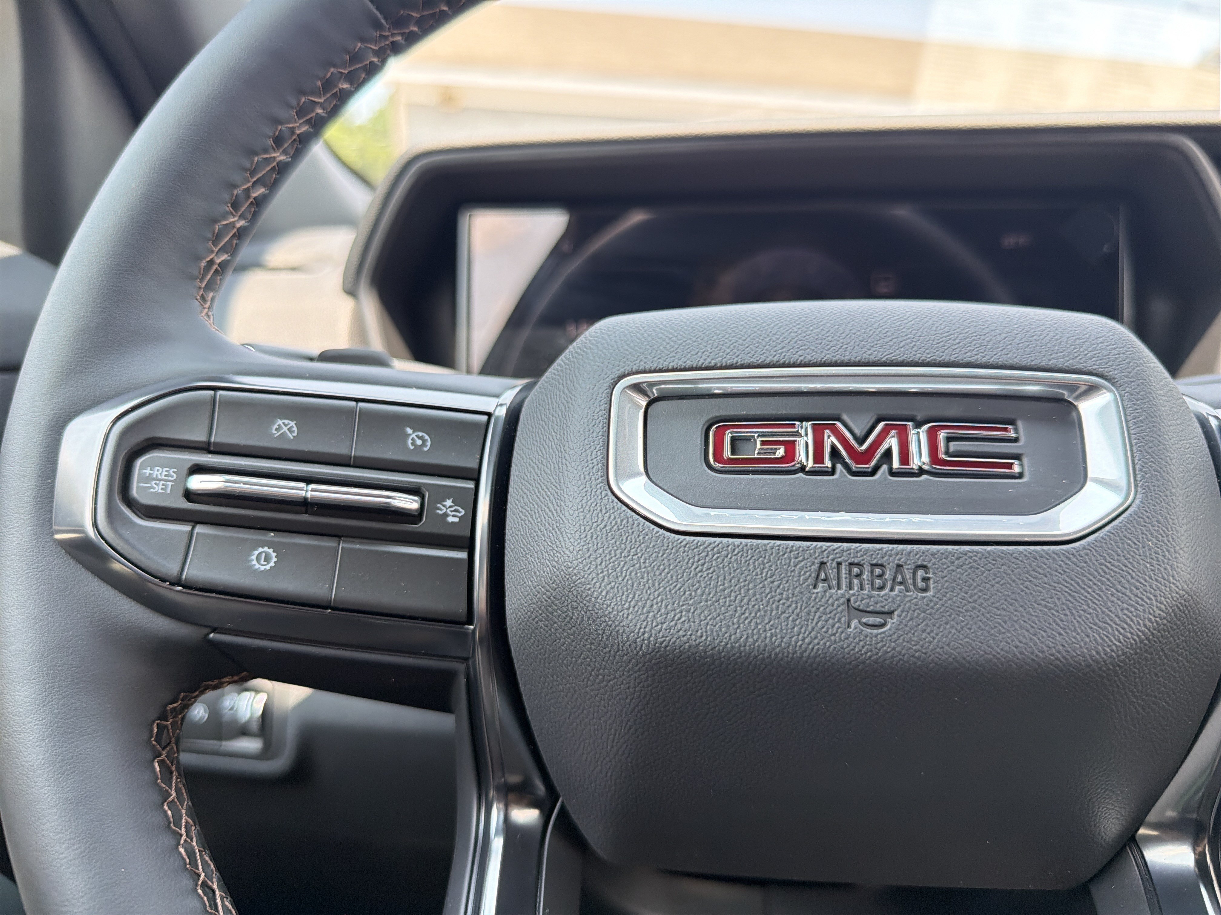 New 2026 GMC Terrain AT4 w/ Technology Package II AWD/4WD image 26