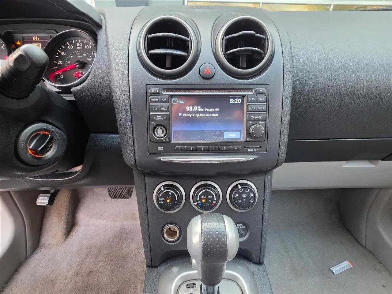Used 2013 Nissan Rogue SV w/ Premium Pkg AWD/4WD image 17