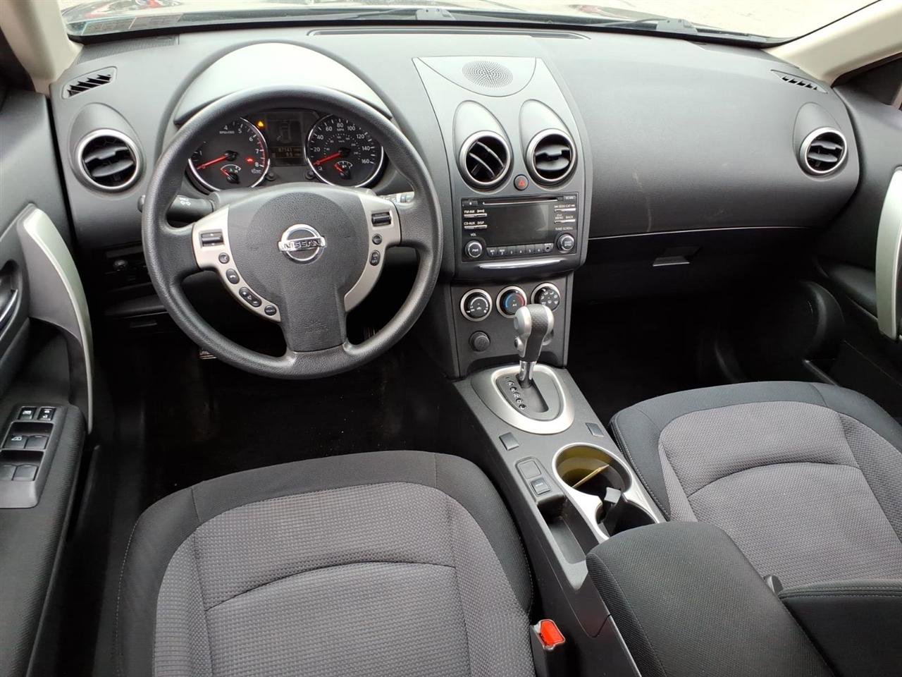 Used 2013 Nissan Rogue SV AWD/4WD image 11