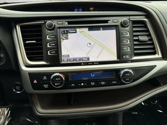 Used 2019 Toyota Highlander XLE image 19