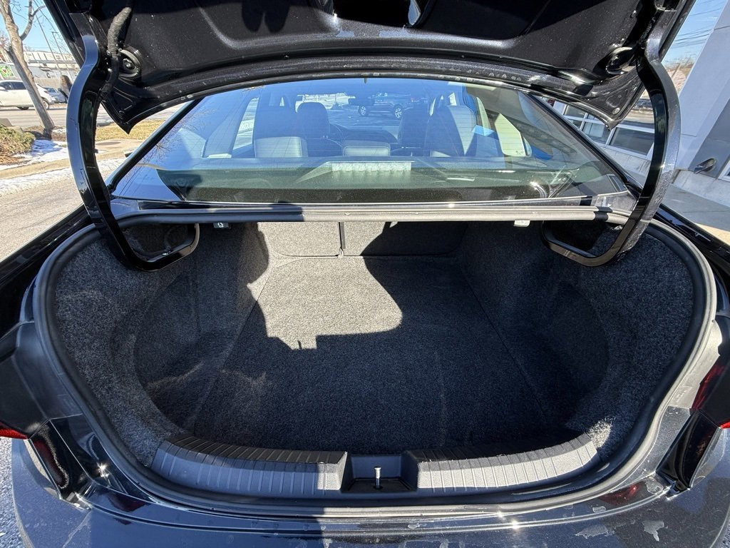 Used 2024 Volkswagen Jetta SE image 28