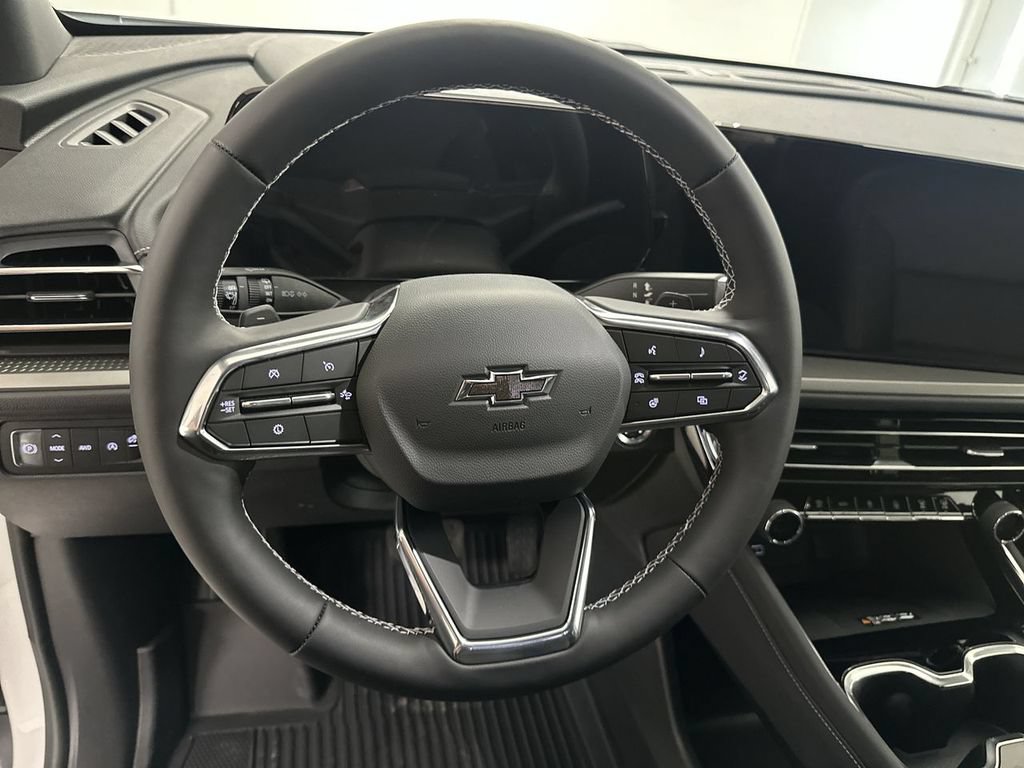 New 2026 Chevrolet Traverse LT w/ Midnight/Sport Edition AWD/4WD image 13