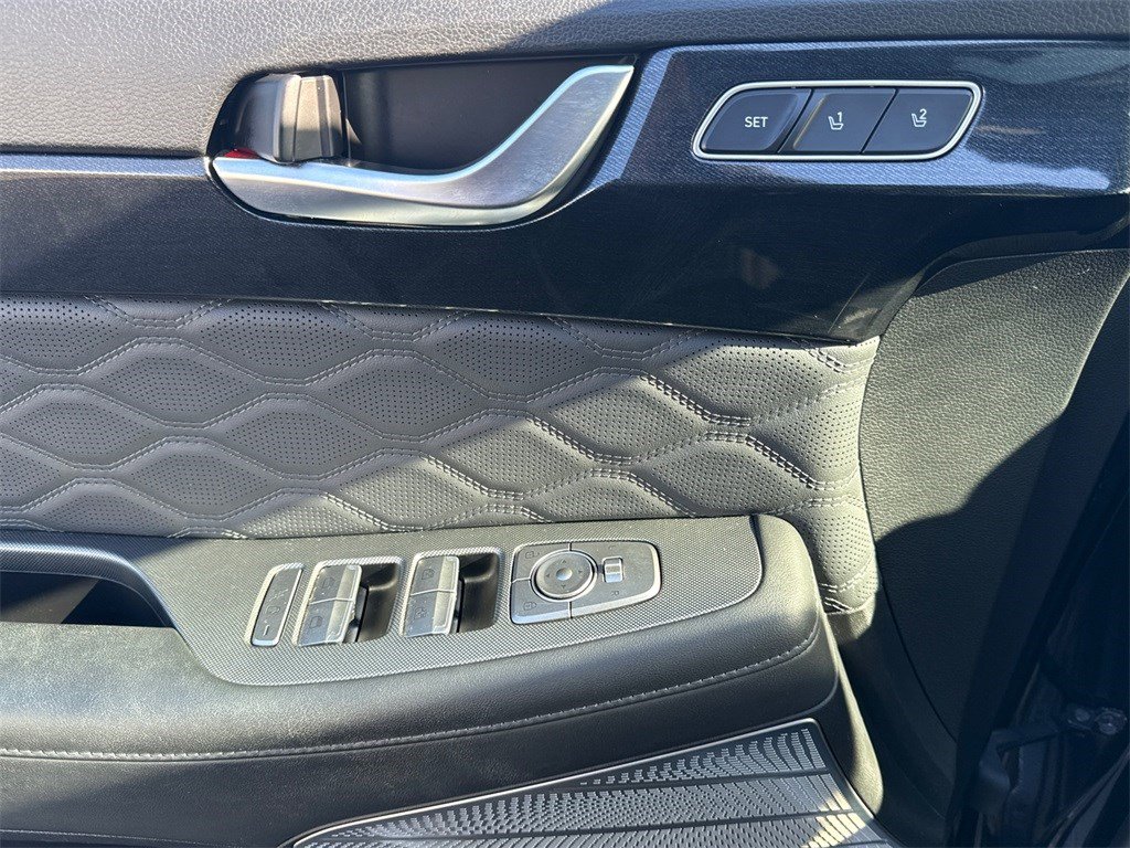 Used 2021 Hyundai Palisade Calligraphy w/ Cargo Package image 21