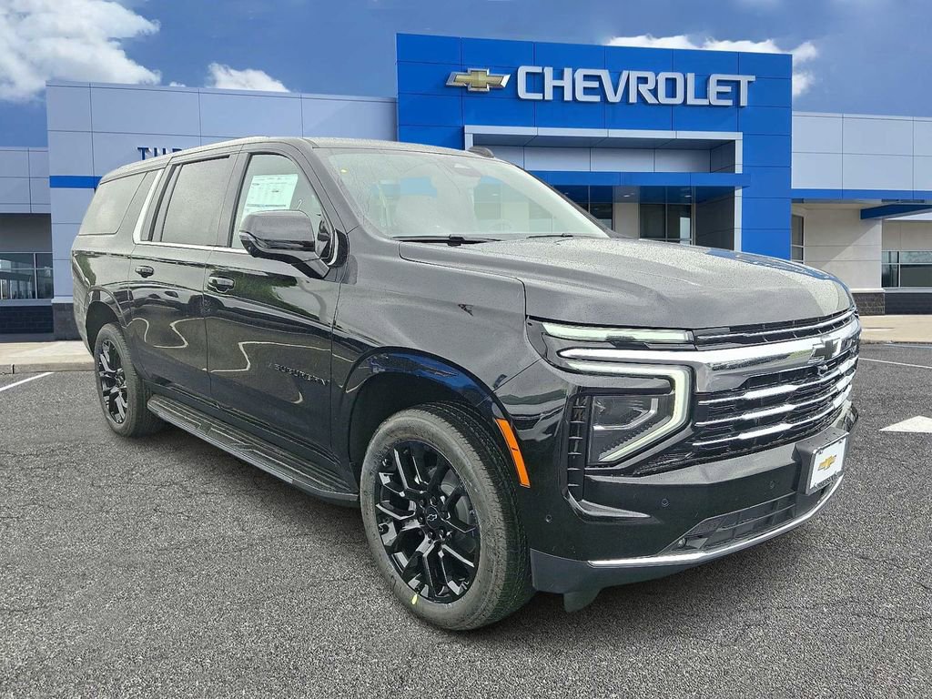 New 2026 Chevrolet Suburban LT w/ Comfort Package AWD/4WD image 2