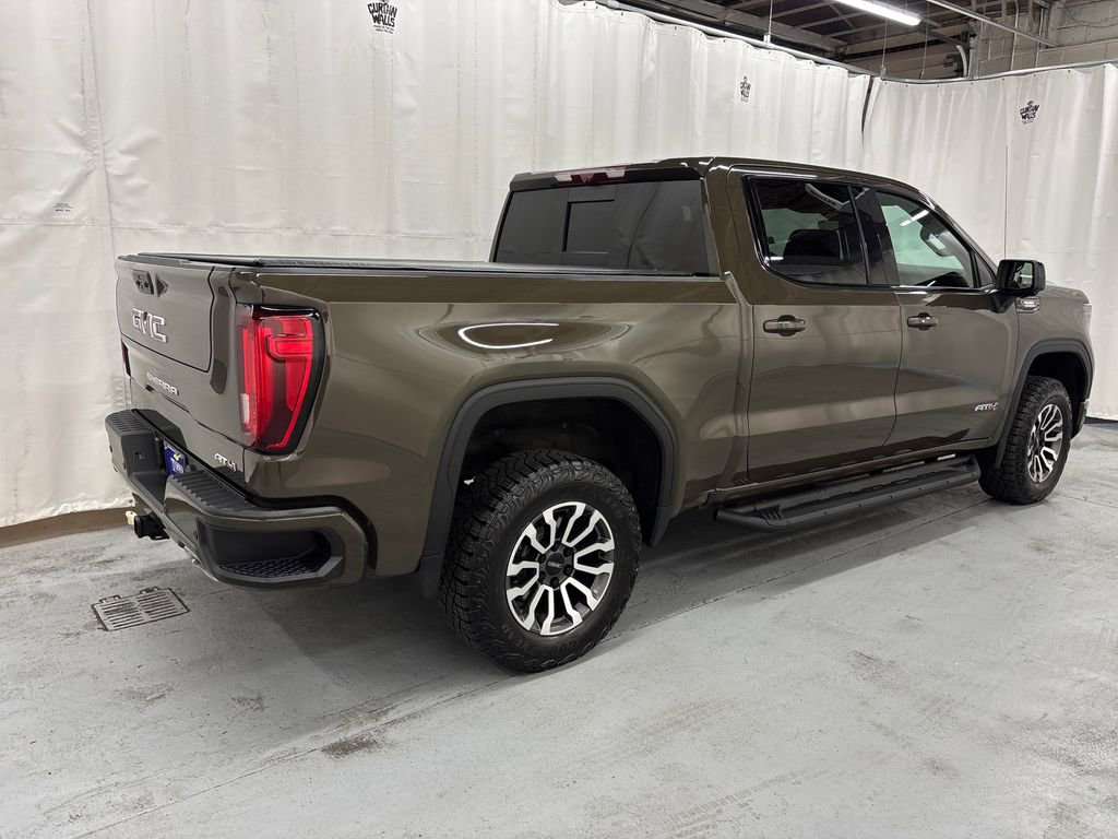 Used 2023 GMC Sierra 1500 AT4 w/ AT4 Premium Package AWD/4WD image 5