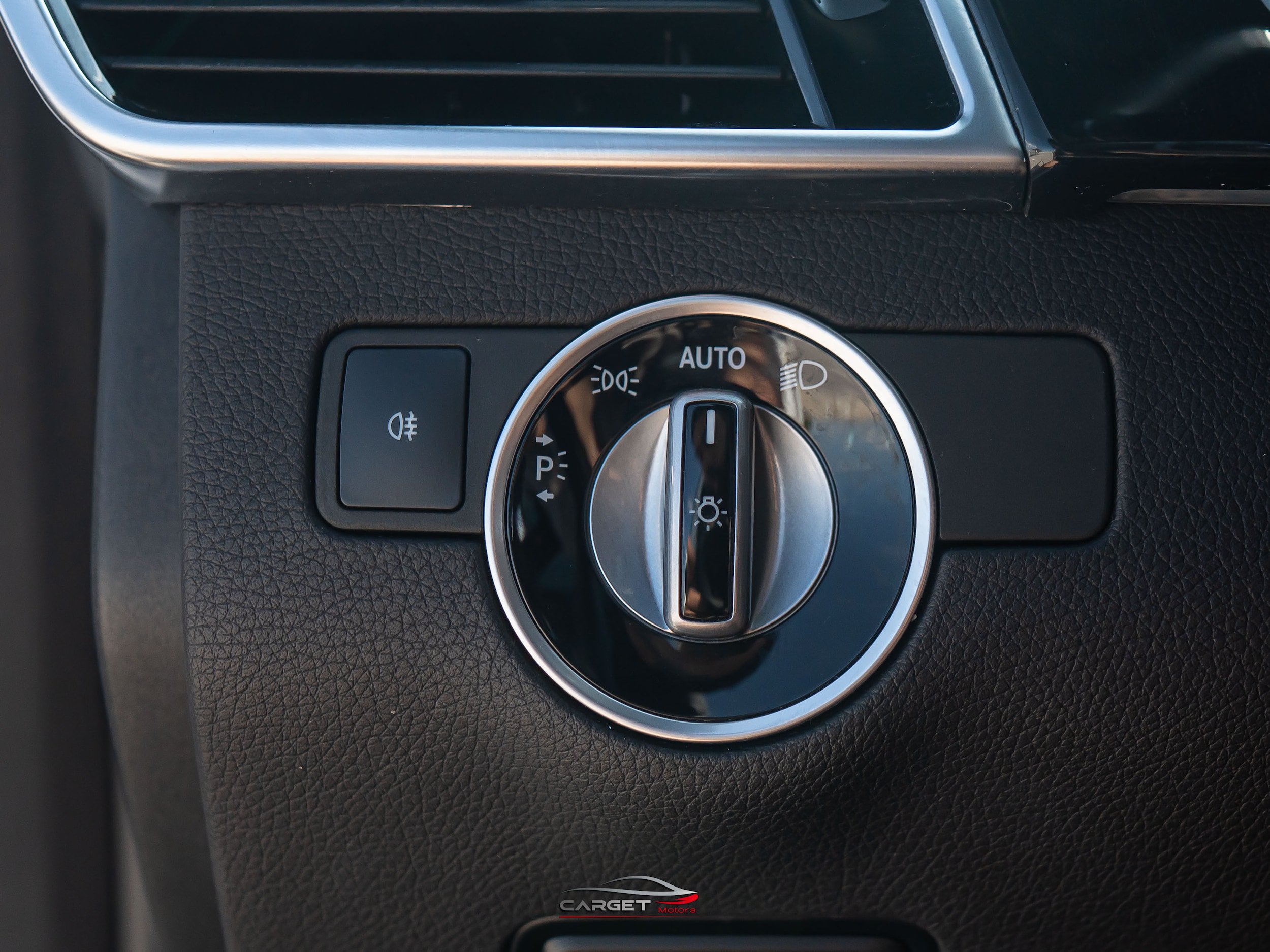 Used 2019 Mercedes-Benz GLS 450 4MATIC w/ Premium 1 Package image 29