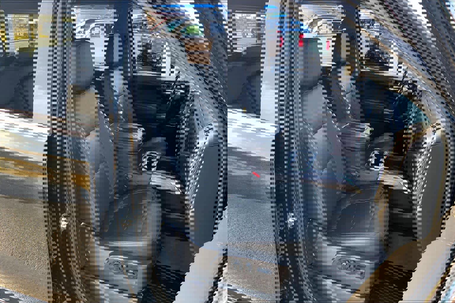 Used 2021 Chevrolet Silverado 1500 LTZ image 8