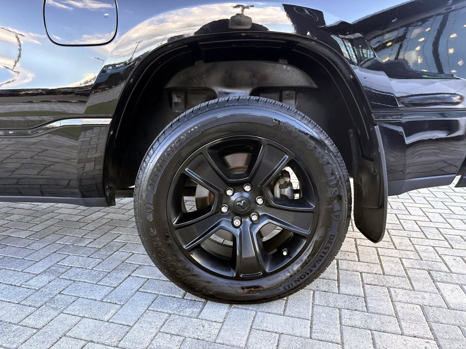 Used 2022 RAM 1500 Big Horn w/ Night Edition AWD/4WD image 11