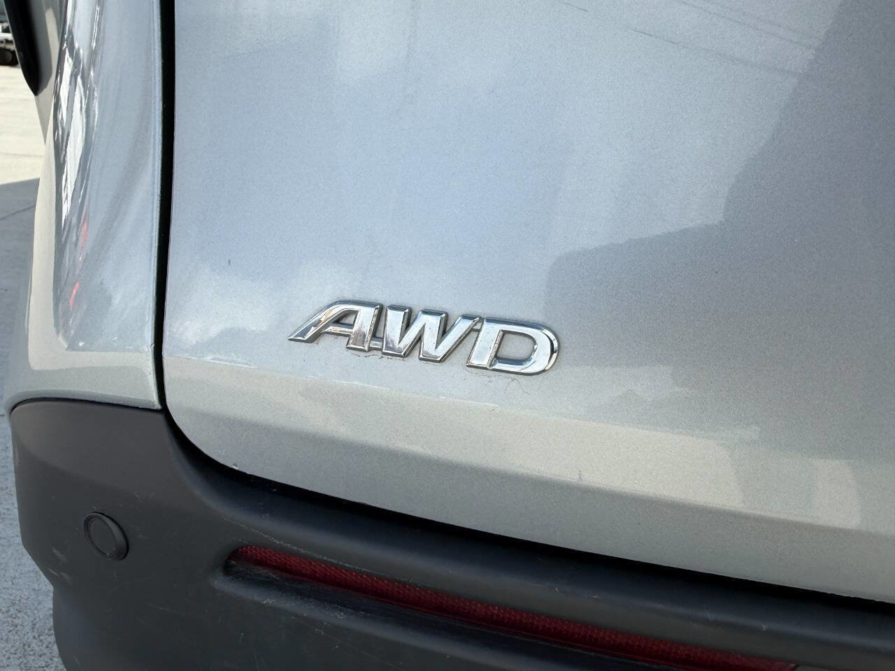 Used 2023 Toyota Sienna XLE image 12