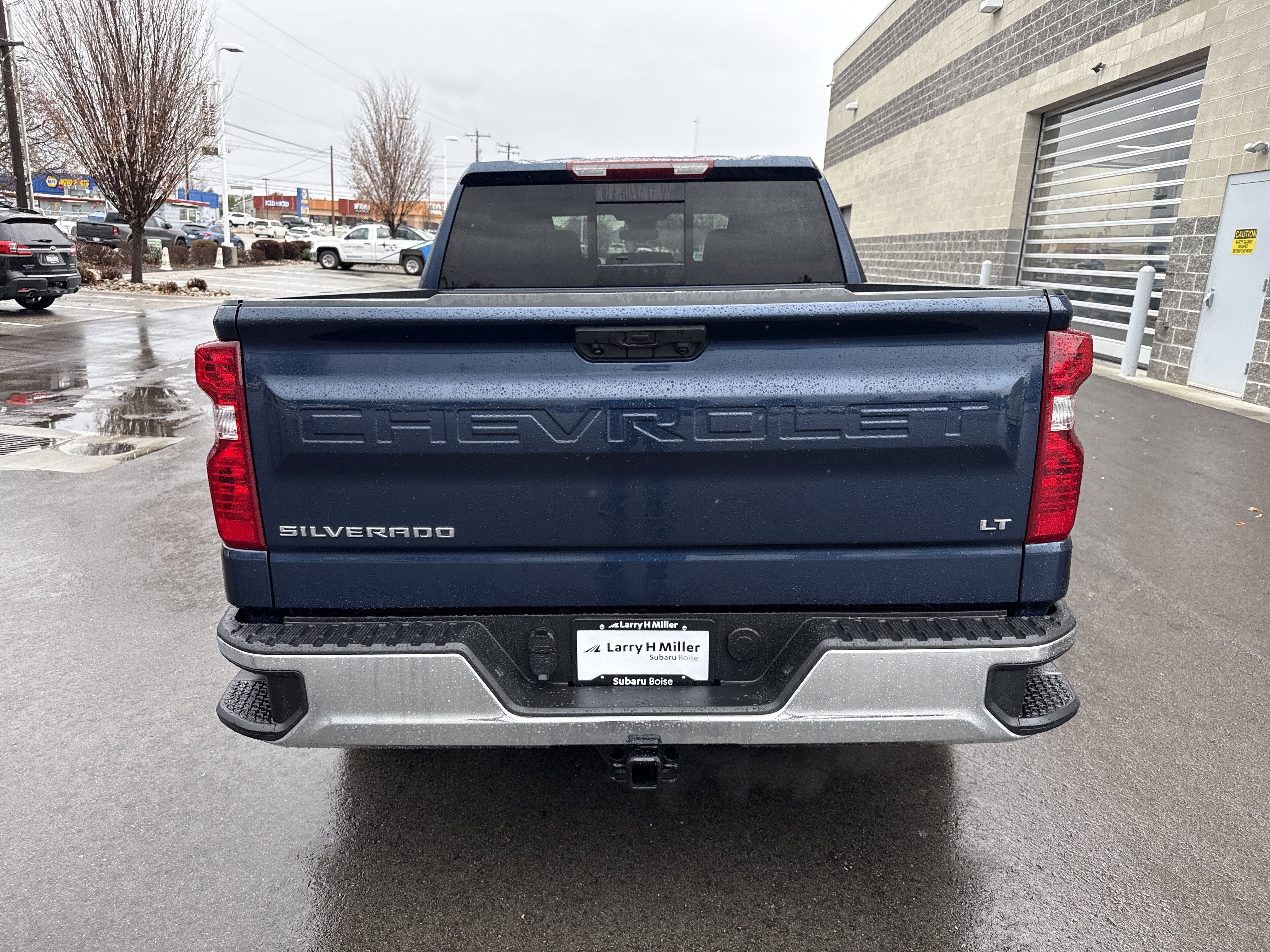 Used 2023 Chevrolet Silverado 1500 LT w/ Convenience Package II image 5