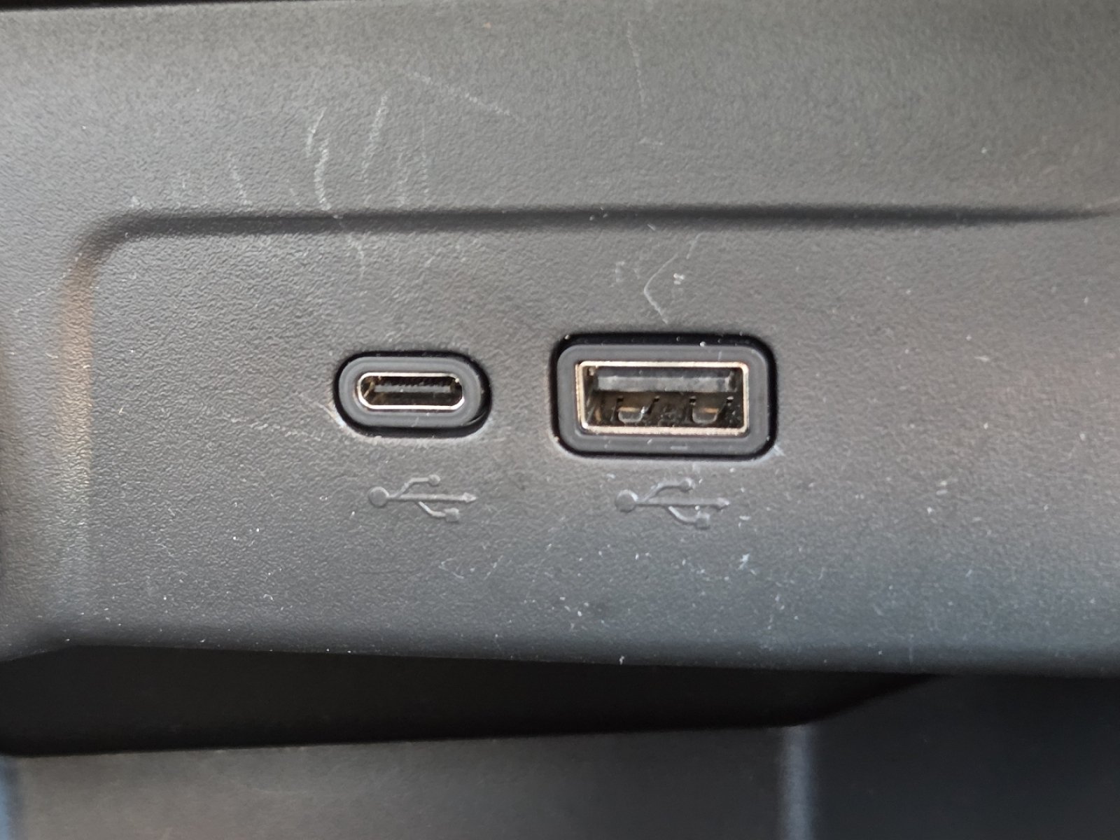 Used 2024 Chevrolet Trax LS FWD image 4
