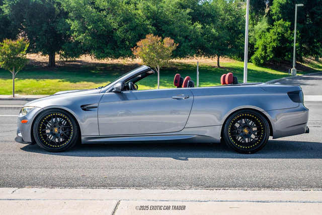 Used 2013 BMW M3 Convertible image 3