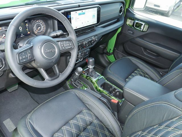 New 2025 Jeep Gladiator Sport w/ Premium Package AWD/4WD image 17