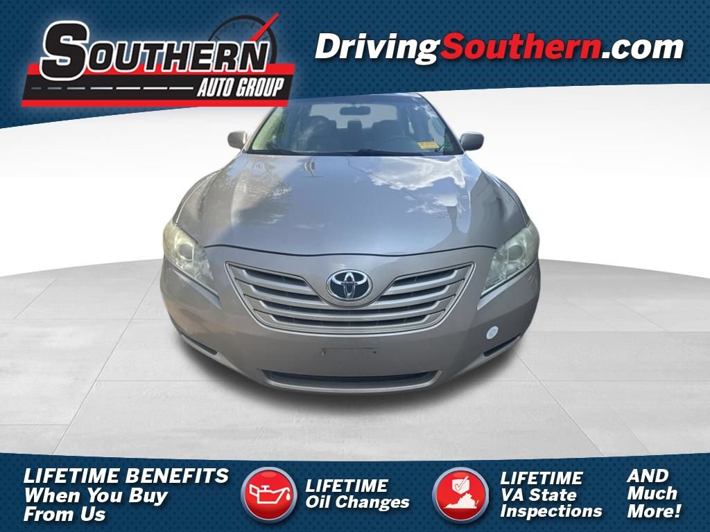 Used 2009 Toyota Camry LE FWD image 1