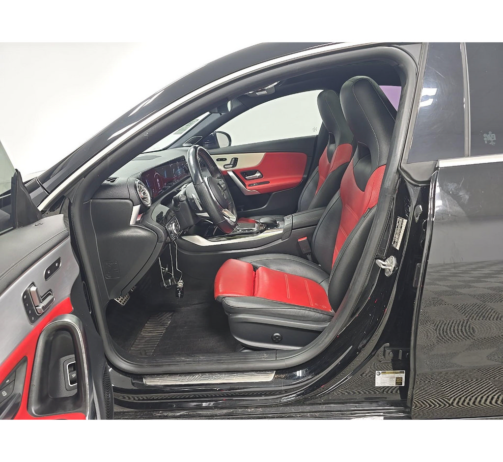 Used 2021 Mercedes-Benz CLA 35 AMG 4MATIC image 8
