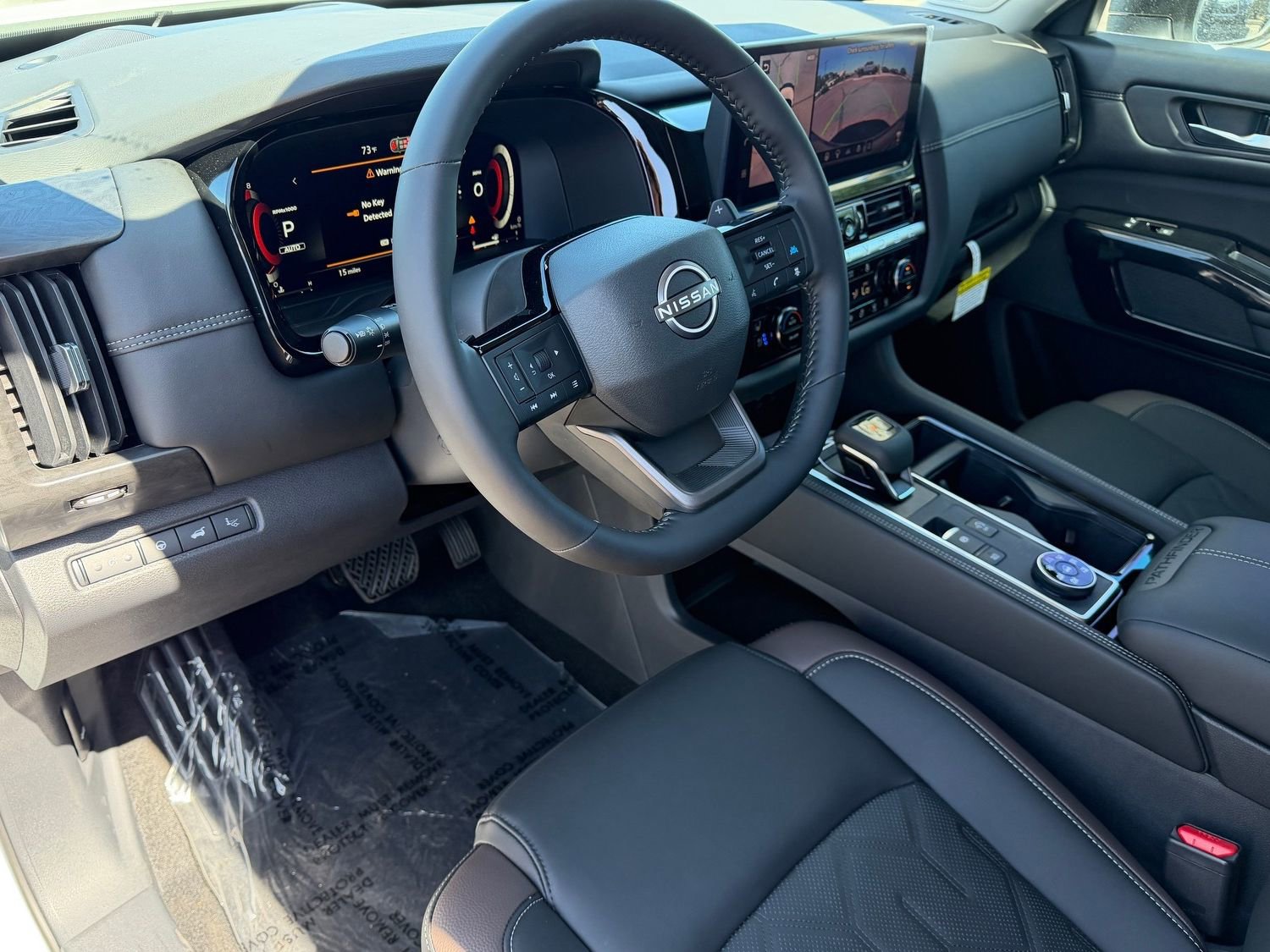 New 2026 Nissan Pathfinder Platinum AWD/4WD image 14