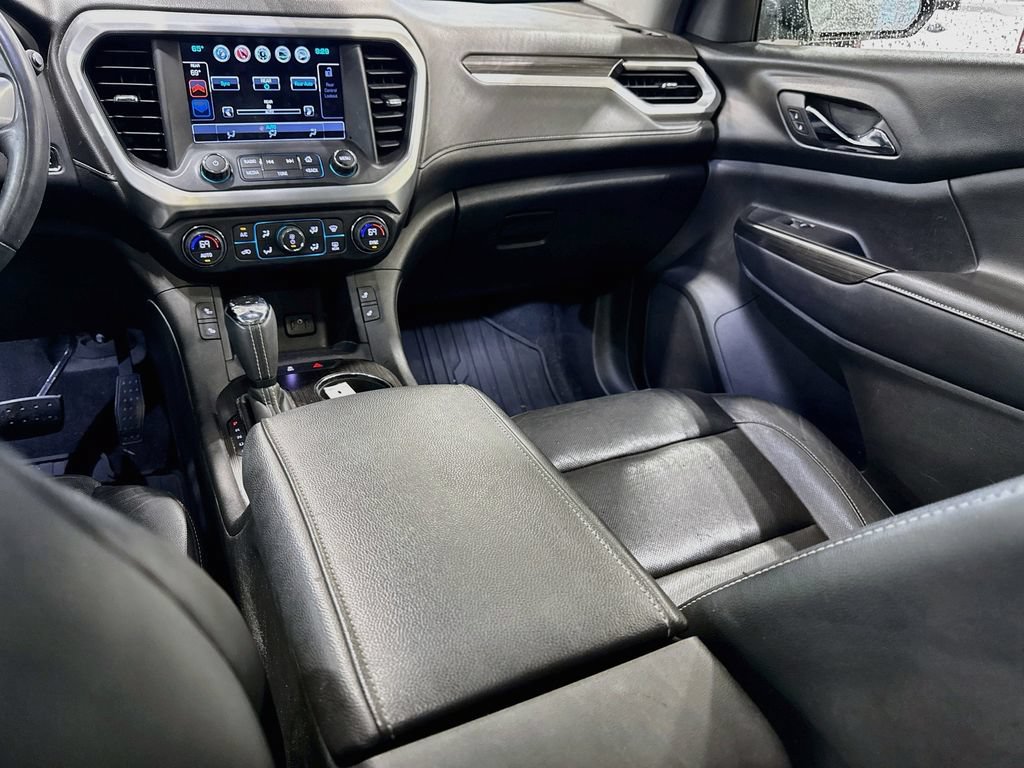 Used 2018 GMC Acadia SLT AWD/4WD image 27