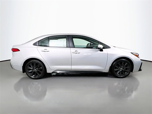 New 2026 Toyota Corolla SE image 2