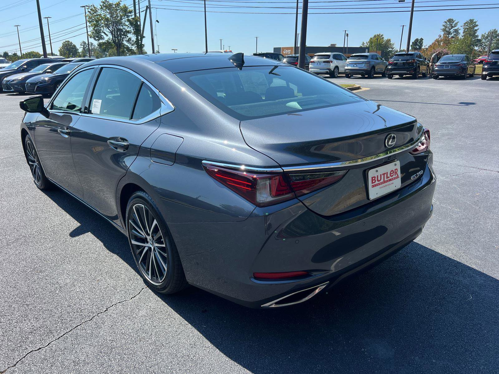 New 2025 Lexus ES 350 w/ Premium Package image 8