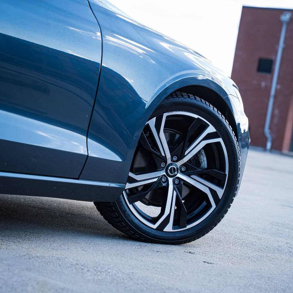 Certified 2024 Volvo S60 B5 Plus AWD/4WD image 7