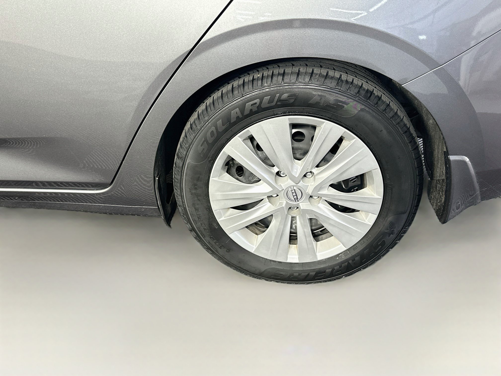 Used 2024 Nissan Sentra S FWD image 11