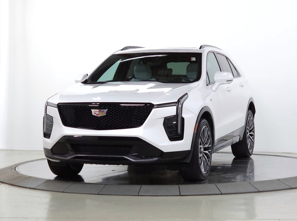 Used 2025 Cadillac XT4 Sport FWD image 4