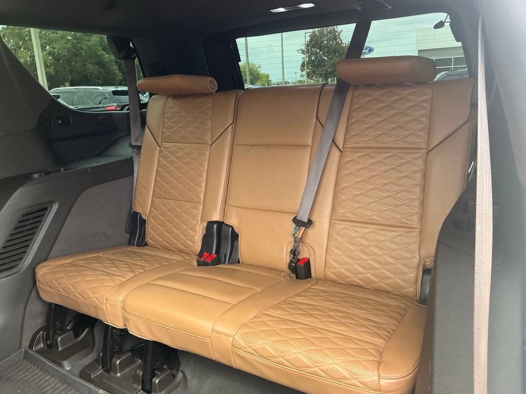 Used 2023 Cadillac Escalade Premium Luxury w/ Performance Package AWD/4WD image 44