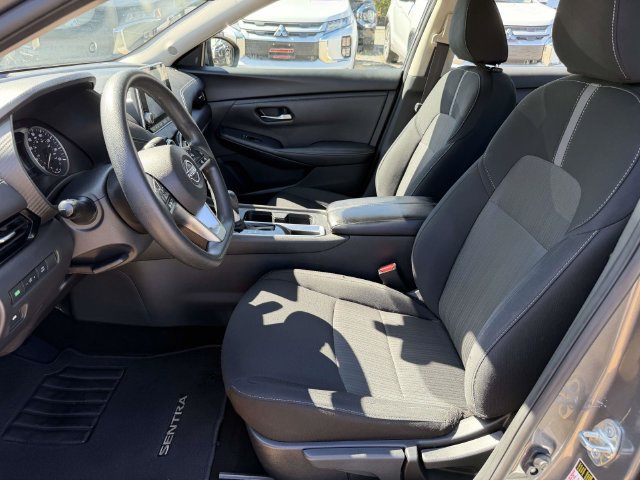 Used 2024 Nissan Sentra SV FWD image 16