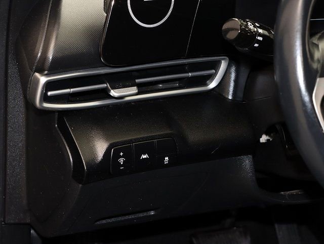 Used 2022 Hyundai Elantra SEL w/ Convenience Package image 23