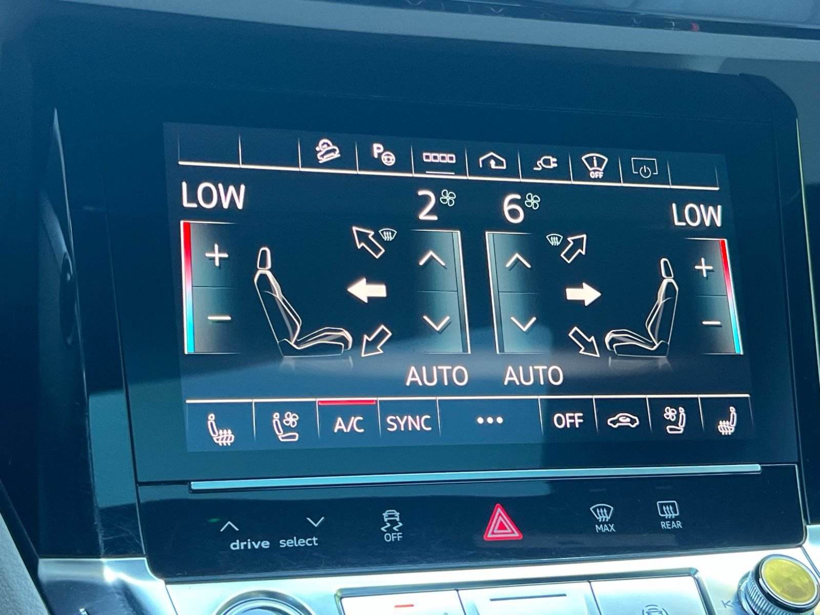 Used 2024 Audi Q8 e-tron Prestige w/ Prestige Package AWD/4WD image 21