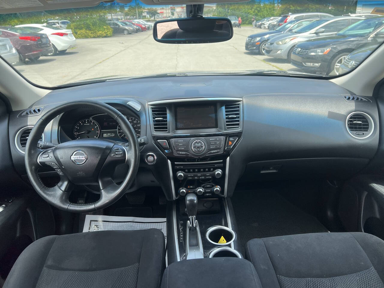 Used 2015 Nissan Pathfinder SV FWD image 14