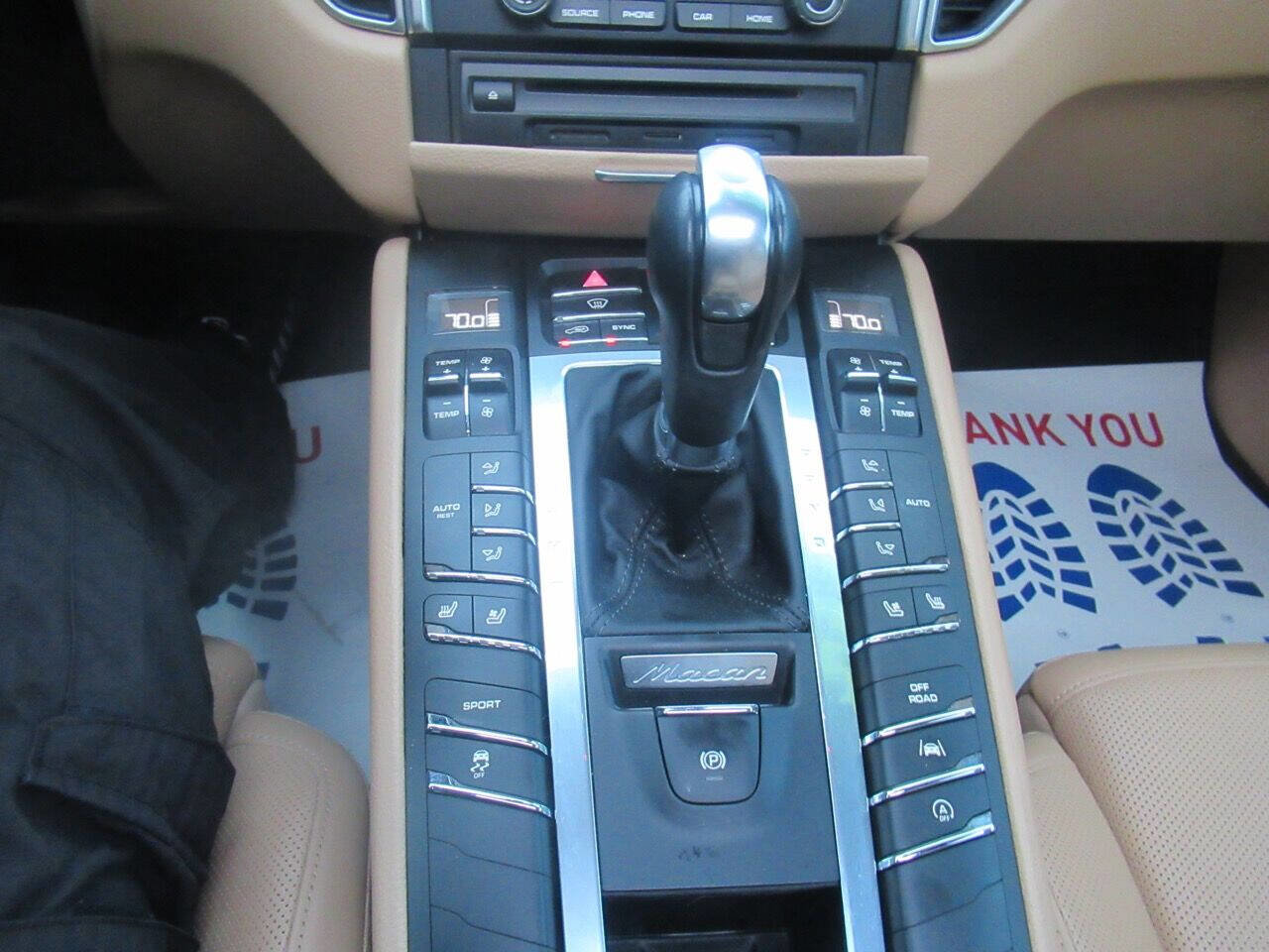 Used 2018 Porsche Macan S image 26