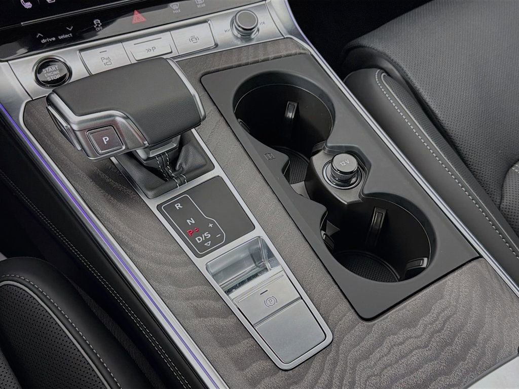 Certified 2025 Audi A6 3.0T Prestige image 18