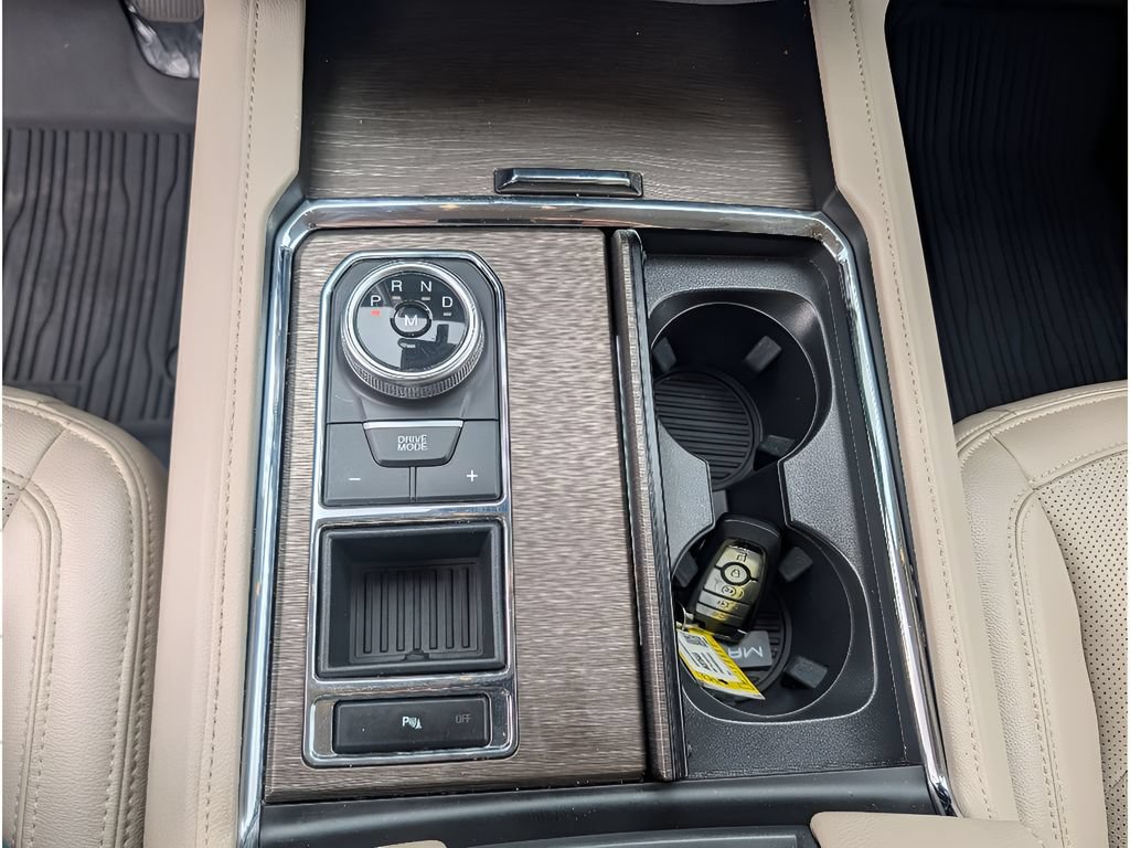 Used 2023 Ford Expedition Limited RWD image 26