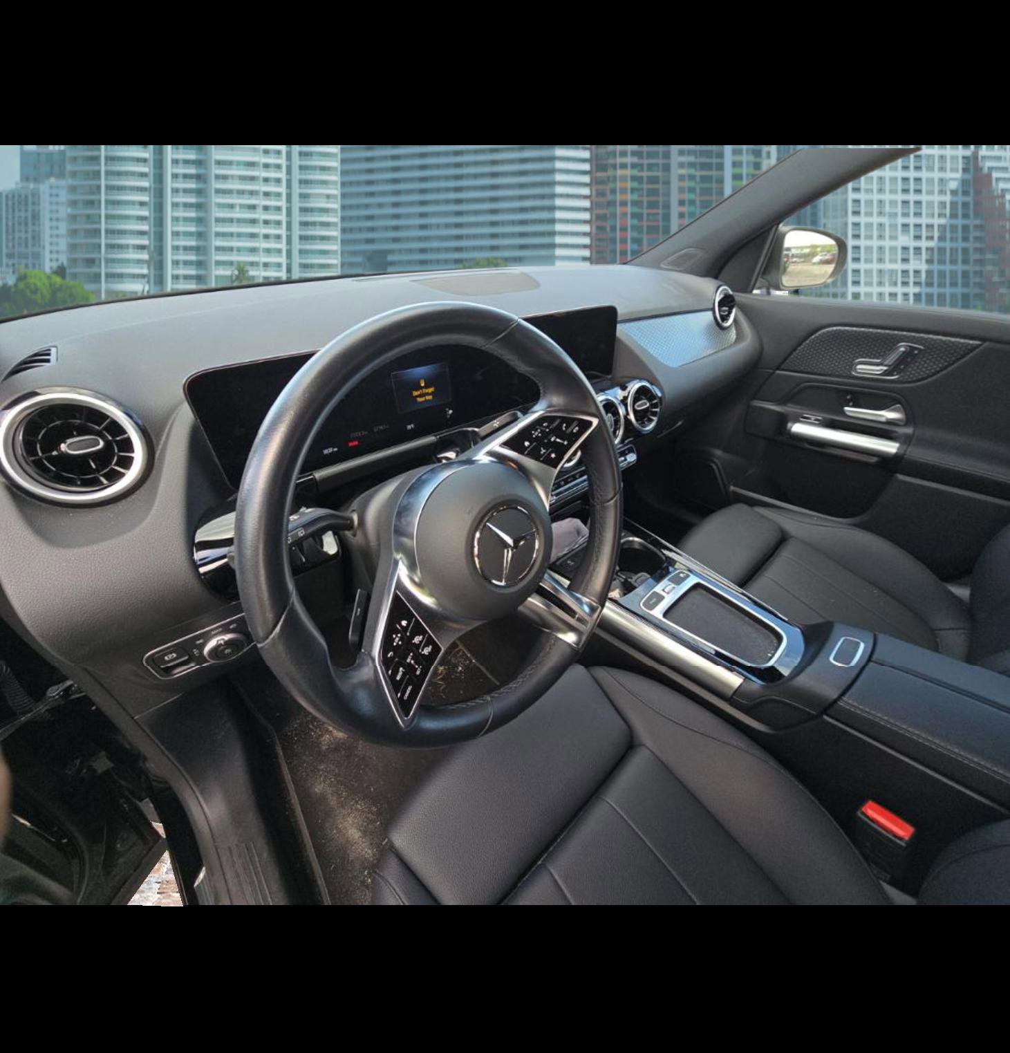 Used 2025 Mercedes-Benz GLA 250 image 12